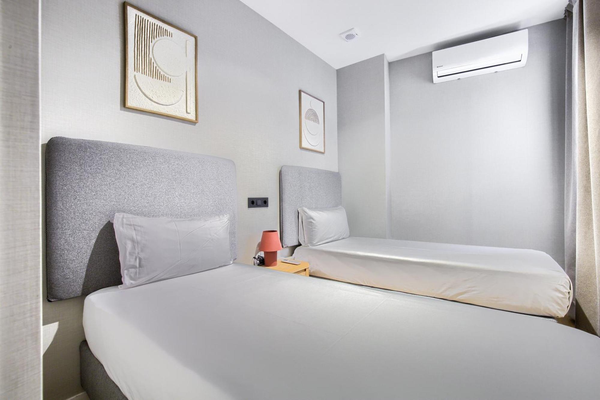 Dobo Madrid Justicia Apartment Luaran gambar