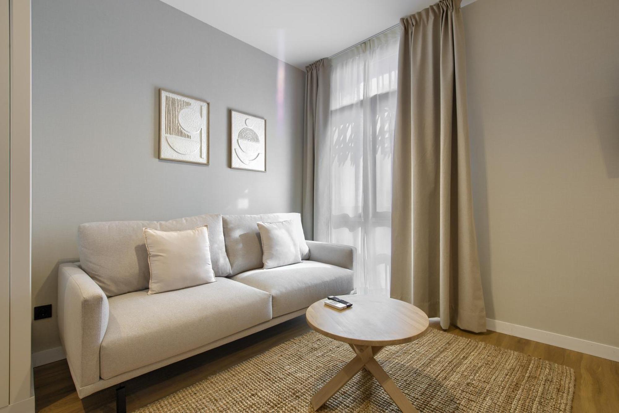 Dobo Madrid Justicia Apartment Luaran gambar