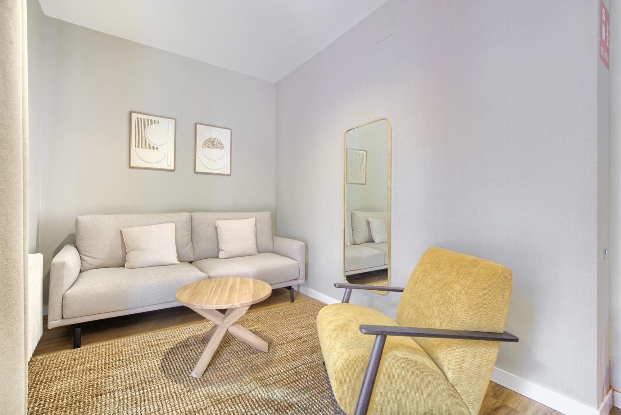 Dobo Madrid Justicia Apartment Luaran gambar