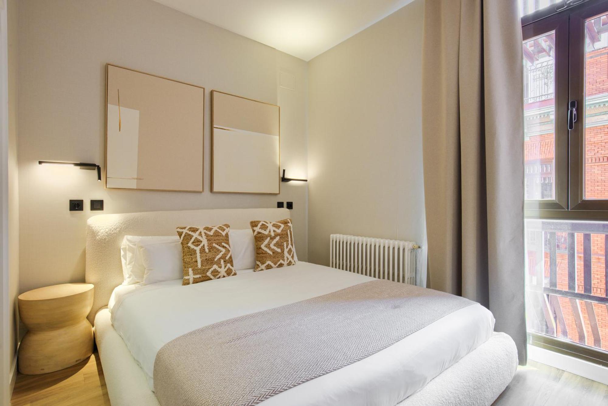 Dobo Madrid Justicia Apartment Luaran gambar